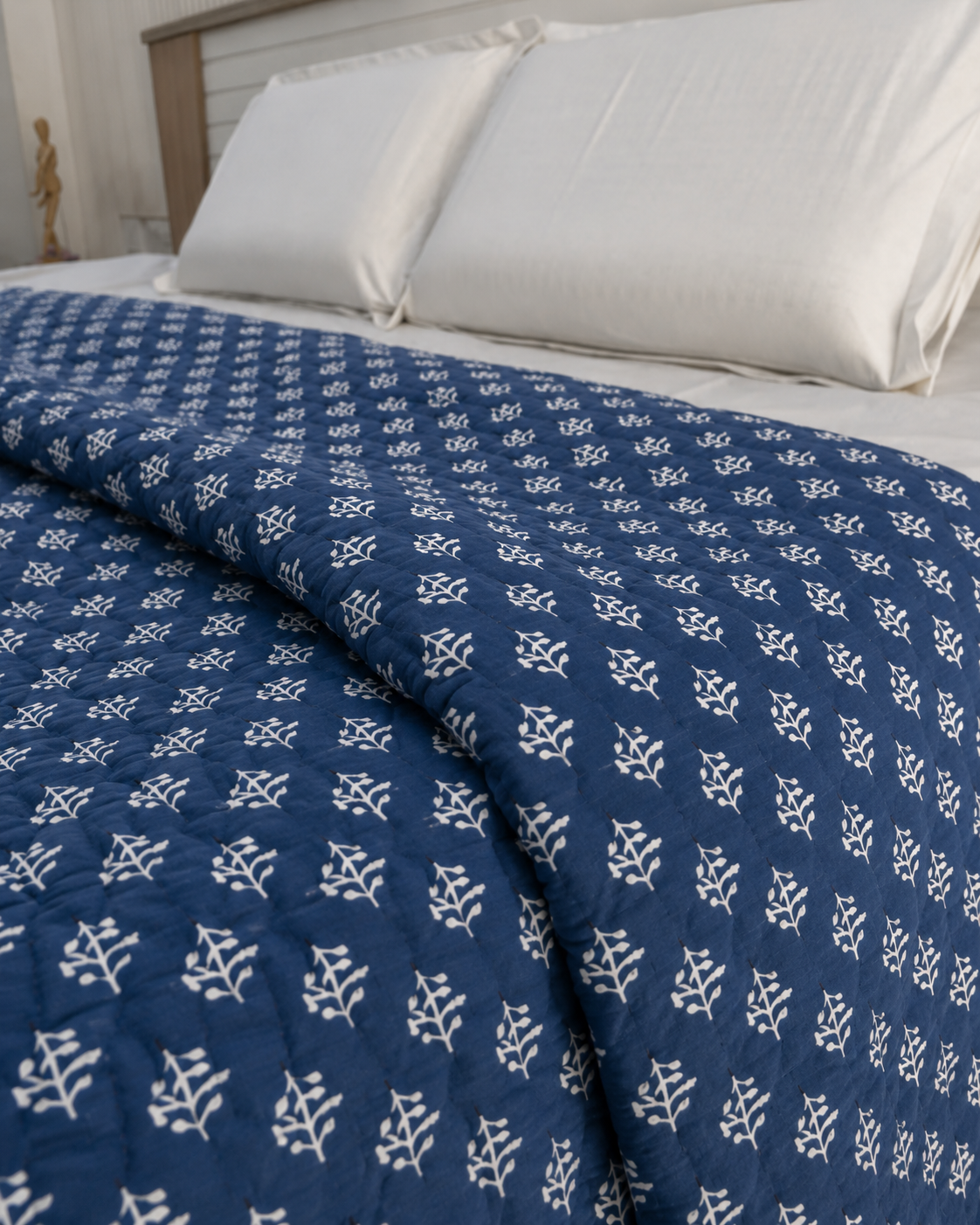 Premium Blue Handmade Heavy Winter Blankets Quilts - Soft and Warm