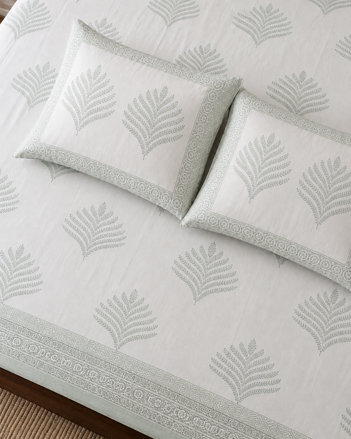 White Meadow Cotton Bedsheet Set – Super King Size