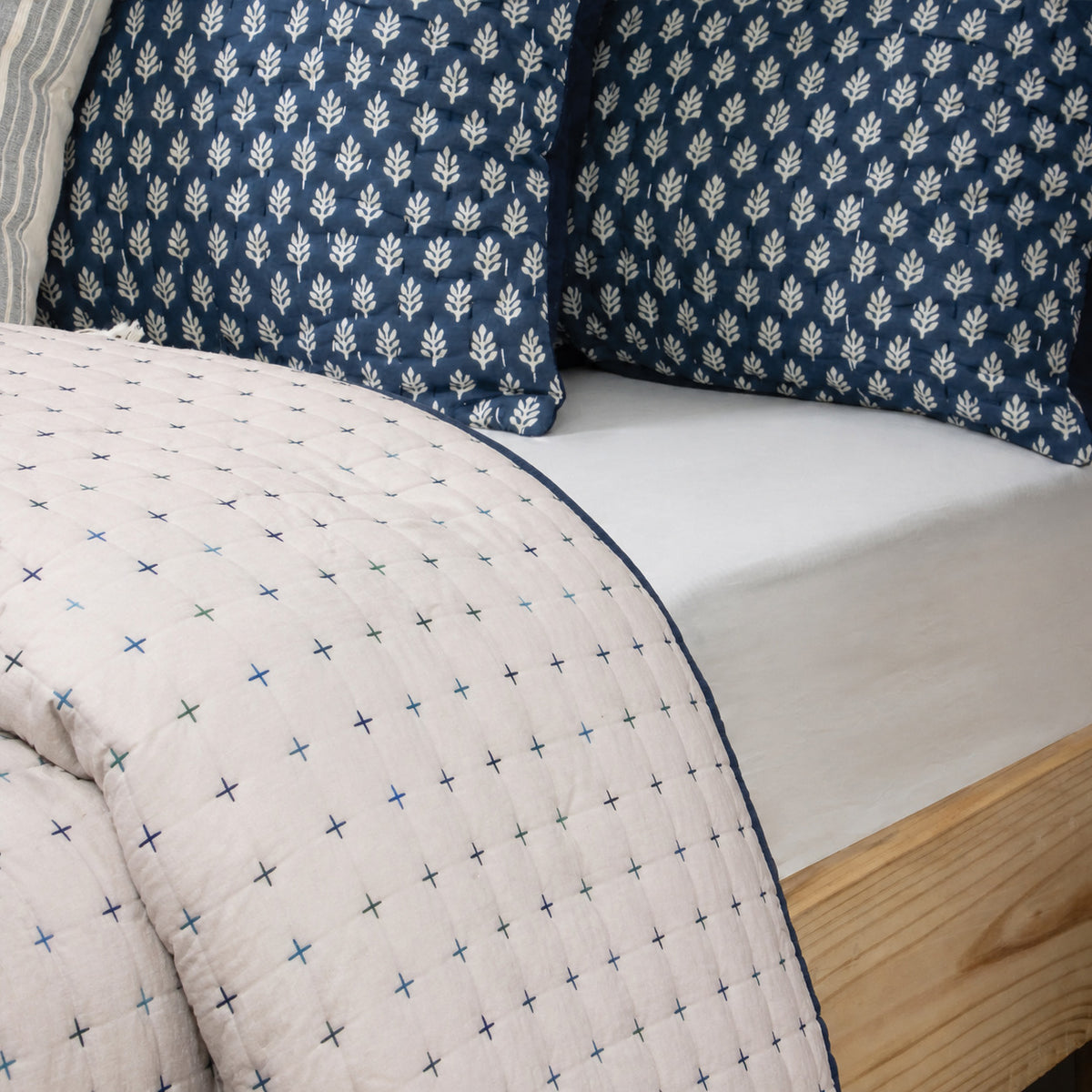 Premium Handmade Organic Blue Thread Kantha Blanket Quilt